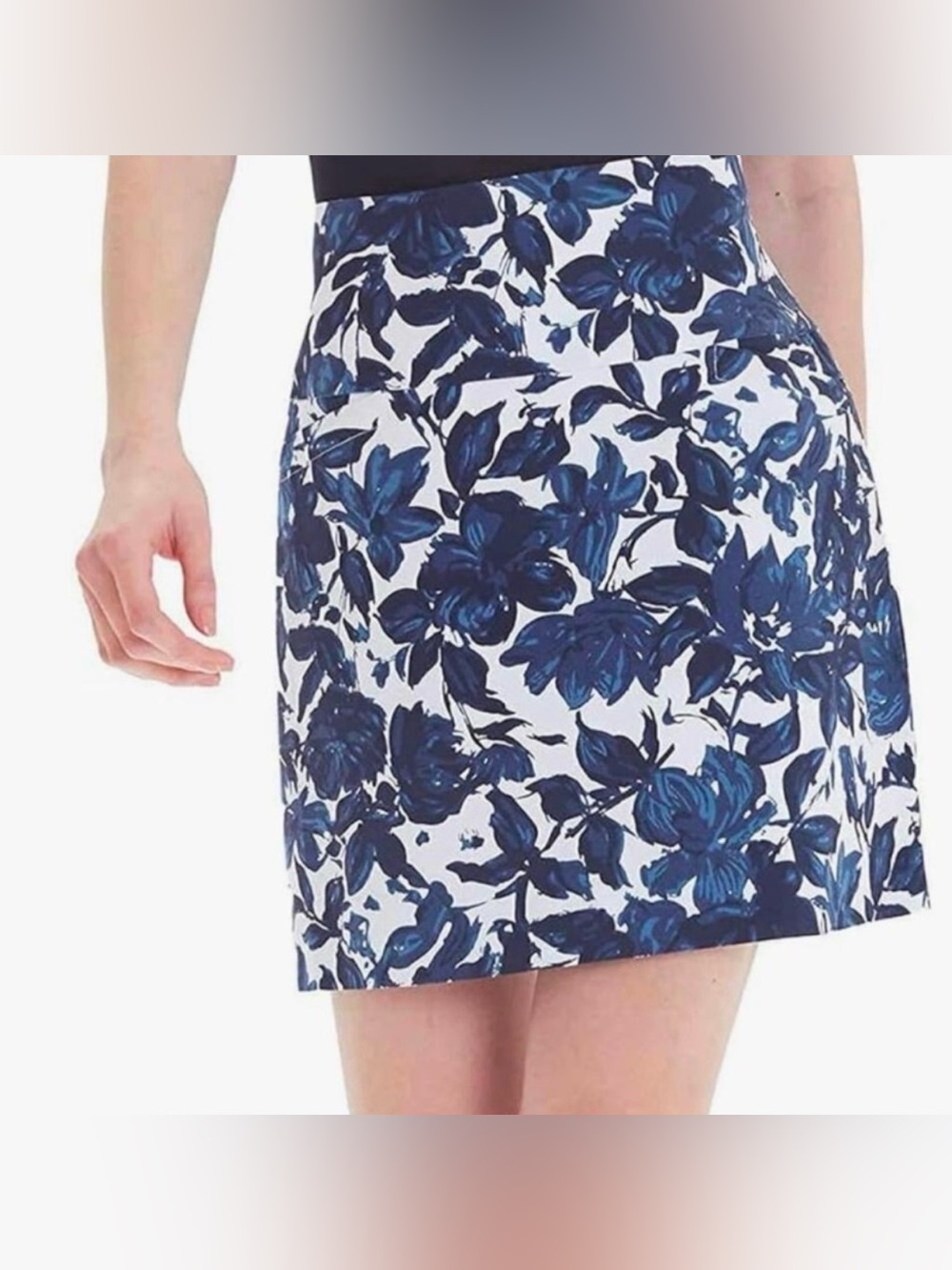 Women’s Small Fitted Blue Floral 360 Tummy Control Skort with Stretch | L 18”